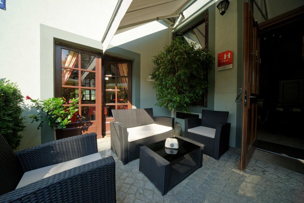 Hotel Du Parc La Rochette  Екстер'єр фото